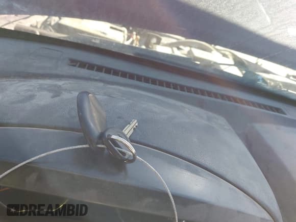 ✅ 2008 Chevrolet Colorado 2LT • VIN: 1GCDT13EX88104885 • Лот: 43383745. Опубликован ранее на IAAI с пробегом 178 342 миль. Бесплатный доступ к архиву аукционных продаж из США и подробный отчёт об истории автомобиля на DreamBid. Изображение 11.