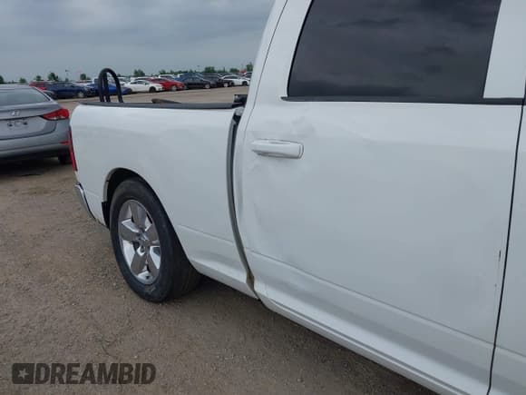✅ 2019 Ram 1500 SLT • VIN: 1C6RR6TT5KS722052 • Lot: 42051321. Listed on IAAI with 90,683 mi. Free auction sales archive from the USA and detailed vehicle history report at DreamBid. Image 17.