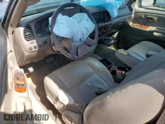 ✅ 2002 Toyota Tundra Limited • VIN: 5TBRT38182S324660 • Lot: 61033445. Listed on Copart with 245,400 mi. Free auction sales archive from the USA and detailed vehicle history report at DreamBid. Image 8.