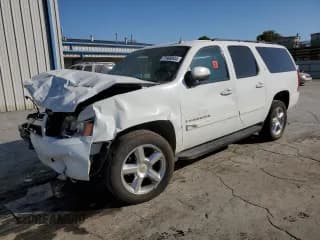 ✅ 2008 Chevrolet Suburban 1LT • VIN: 3GNFK16358G312485 • Lot: 77468944. Wystawiony na Copart z przebiegiem 241 515 mil. Bezpłatny archiwum sprzedaży aukcyjnych z USA i szczegółowy raport historii pojazdu na DreamBid. Zdjęcie 1.