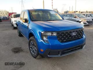 ✅ 2025 Ford Maverick XLT • VIN: 3FTTW8J31SRB27068 • Lot: 43290466. Listed on IAAI with 14 mi. Free auction sales archive from the USA and detailed vehicle history report at DreamBid. Image 1.