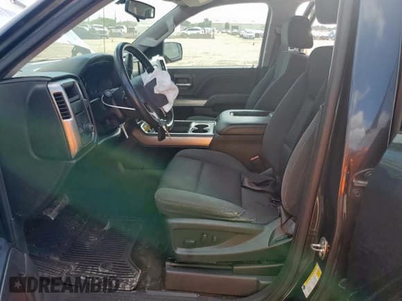 ✅ 2018 Chevrolet Silverado 1500 LT • VIN: 3GCPCREC9JG185398 • Lot: 65937215. Wystawiony na Copart z przebiegiem 91 661 mil. Bezpłatny archiwum sprzedaży aukcyjnych z USA i szczegółowy raport historii pojazdu na DreamBid. Zdjęcie 7.