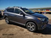 ✅ 2018 Toyota RAV4 XLE • VIN: JTMRFREV2JJ209279 • Lot: 84954225. Wystawiony na Copart z przebiegiem 99 463 mil. Bezpłatny archiwum sprzedaży aukcyjnych z USA i szczegółowy raport historii pojazdu na DreamBid. Zdjęcie 4.
