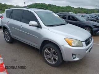 ✅ 2011 Toyota RAV4 Sport • VIN: JTMRK4DV1B5101858 • Лот: 42124449. Опубликован ранее на IAAI с пробегом 168 758 миль. Бесплатный доступ к архиву аукционных продаж из США и подробный отчёт об истории автомобиля на DreamBid. Изображение 1.