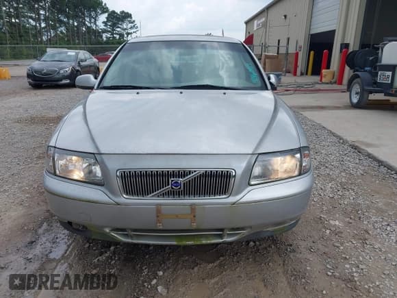 ✅ 2003 Volvo S80 2.9L • VIN: YV1TS92D231310509 • Lot: 42460419. Listed on IAAI with 140,259 mi. Free auction sales archive from the USA and detailed vehicle history report at DreamBid. Image 12.