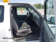 ✅ 2008 Ford Ranger XL • VIN: 1FTYR14U18PA13256 • Lot: 42897981. Wystawiony na IAAI z przebiegiem 135 088 mil. Bezpłatny archiwum sprzedaży aukcyjnych z USA i szczegółowy raport historii pojazdu na DreamBid. Zdjęcie 5.