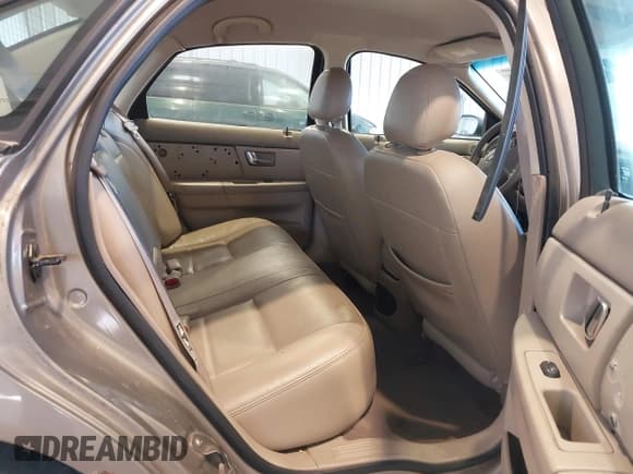 ✅ 2003 Ford Taurus SES Standard • VIN: 1FAFP55U83A125542 • Lot: 43348674. Listed on IAAI with 151,835 mi. Free auction sales archive from the USA and detailed vehicle history report at DreamBid. Image 8.