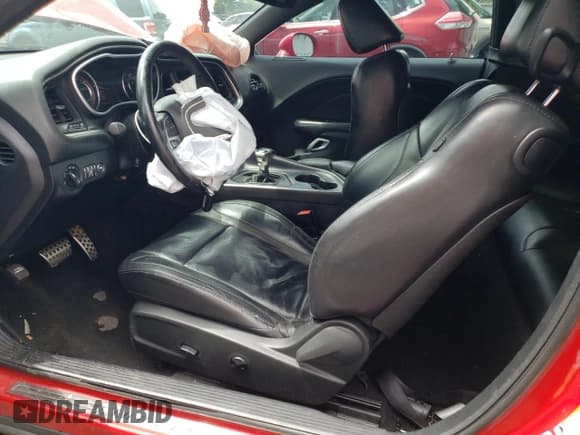 ✅ 2015 Dodge Challenger SXT Plus • VIN: 2C3CDZBG4FH914096 • Lot: 58575903. Wystawiony na Copart z przebiegiem 118 899 mil. Bezpłatny archiwum sprzedaży aukcyjnych z USA i szczegółowy raport historii pojazdu na DreamBid. Zdjęcie 7.