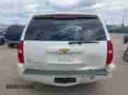 2013 Chevrolet Suburban LTZ с VIN 1GNSKKE74DR342029, выставлен на аукционе IAAI как лот 43313086 с пробегом 137 137 миль миль и . История ставок и продаж доступна на DreamBid. Изображение 16.
