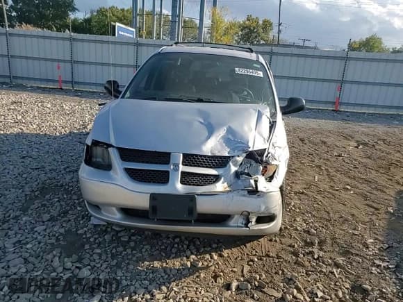 ✅ 2003 Dodge Caravan SE • VIN: 1D4GP24313B285149 • Lot: 82296405. Listed on Copart with 123,284 mi. Free auction sales archive from the USA and detailed vehicle history report at DreamBid. Image 14.