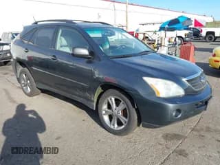 ✅ 2006 Lexus RX 400h • VIN: JTJHW31U960040930 • Lot: 43758411. Wystawiony na IAAI z przebiegiem 241 886 mil. Bezpłatny archiwum sprzedaży aukcyjnych z USA i szczegółowy raport historii pojazdu na DreamBid. Zdjęcie 1.