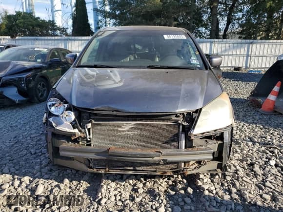 ✅ 2010 Honda Odyssey EX-L • VIN: 5FNRL3H60AB044513 • Lot: 84195805. Listed on Copart with 167,263 mi. Free auction sales archive from the USA and detailed vehicle history report at DreamBid. Image 5.