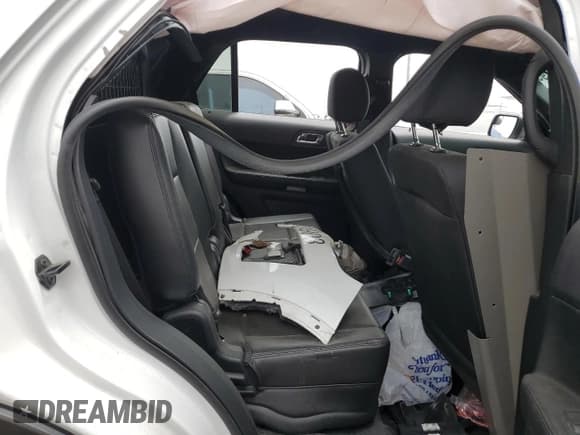 ✅ 2019 Ford Police Interceptor Utility • VIN: 1FM5K8AR4KGB28310 • Lot: 58447795. Wystawiony na Copart z przebiegiem Nie podano. Bezpłatny archiwum sprzedaży aukcyjnych z USA i szczegółowy raport historii pojazdu na DreamBid. Zdjęcie 11.