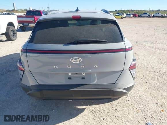 ✅ 2025 Hyundai Kona SEL • VIN: KM8HB3AB6SU339044 • Lot: 43602243. Listed on IAAI with 7,475 mi. Free auction sales archive from the USA and detailed vehicle history report at DreamBid. Image 16.