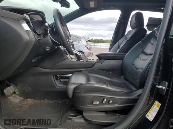 ✅ 2017 Cadillac XT5 Platinum AWD • VIN: 1GYKNFRSXHZ112677 • Lot: 86053505. Listed on Copart with 65,297 mi. Free auction sales archive from the USA and detailed vehicle history report at DreamBid. Image 7.