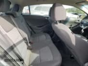 ✅ 2018 Hyundai Ioniq Blue • VIN: KMHC65LCXJU067709 • Lot: 51449965. Wystawiony na Copart z przebiegiem 61 880 mil. Bezpłatny archiwum sprzedaży aukcyjnych z USA i szczegółowy raport historii pojazdu na DreamBid. Zdjęcie 10.