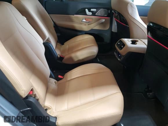 ✅ 2024 Mercedes-Benz GLS 580 • VIN: 4JGFF8FE6RB133451 • Лот: 53698435. Опубликован ранее на Copart с пробегом 6 517 миль. Бесплатный доступ к архиву аукционных продаж из США и подробный отчёт об истории автомобиля на DreamBid. Изображение 11.