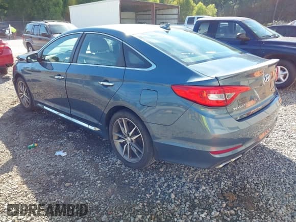 ✅ 2015 Hyundai Sonata Sport • VIN: 5NPE34AB6FH232926 • Lot: 43288971. Wystawiony na IAAI z przebiegiem 116 854 mil. Bezpłatny archiwum sprzedaży aukcyjnych z USA i szczegółowy raport historii pojazdu na DreamBid. Zdjęcie 3.