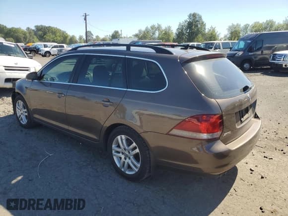 ✅ 2014 Volkswagen Jetta TDI • VIN: 3VWML7AJ6EM620264 • Lot: 81120995. Wystawiony na Copart z przebiegiem 80 586 mil. Bezpłatny archiwum sprzedaży aukcyjnych z USA i szczegółowy raport historii pojazdu na DreamBid. Zdjęcie 2.