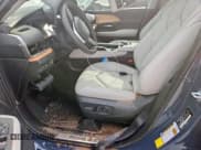 ✅ 2025 Toyota Highlander XLE • VIN: 5TDAAAB56SS097740 • Lot: 71486355. Wystawiony na Copart z przebiegiem 9 040 mil. Bezpłatny archiwum sprzedaży aukcyjnych z USA i szczegółowy raport historii pojazdu na DreamBid. Zdjęcie 7.