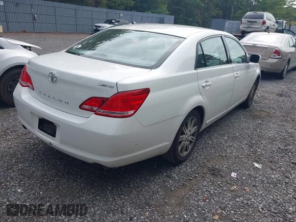 ✅ 2006 Toyota Avalon XL • VIN: 4T1BK36B96U123676 • Лот: 43230541. Опубликован ранее на IAAI с пробегом 277 006 миль. Бесплатный доступ к архиву аукционных продаж из США и подробный отчёт об истории автомобиля на DreamBid. Изображение 4.