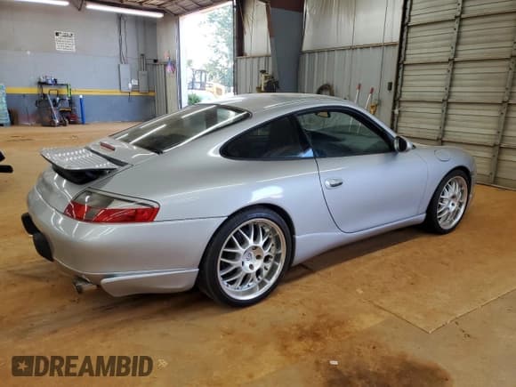 ✅ 2000 Porsche 911 • VIN: WP0AA2995YS620633 • Lot: 70656365. Wystawiony na Copart z przebiegiem 86 298 mil. Bezpłatny archiwum sprzedaży aukcyjnych z USA i szczegółowy raport historii pojazdu na DreamBid. Zdjęcie 3.