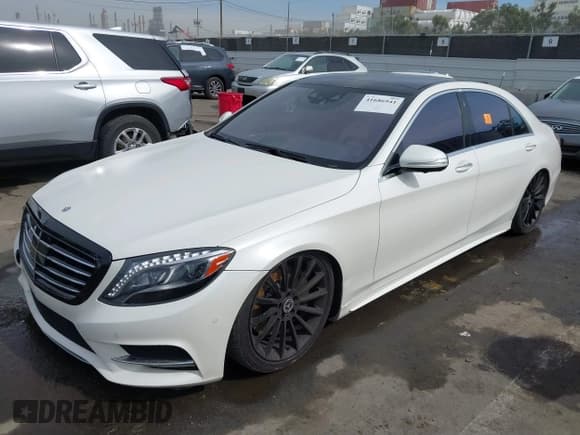 ✅ 2015 Mercedes-Benz S 550 • VIN: WDDUG8CB9FA085390 • Lot: 41686941. Listed on IAAI with 124,594 mi. Free auction sales archive from the USA and detailed vehicle history report at DreamBid. Image 2.