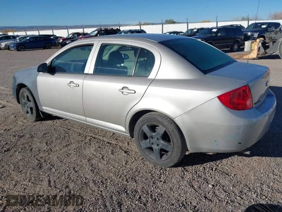 2008 Chevrolet Cobalt LS с VIN 1G1AK58F187316717, выставлен на аукционе IAAI как лот 43474793 с пробегом Не указан миль и . История ставок и продаж доступна на DreamBid. Изображение 3.