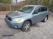 ✅ 2007 Toyota RAV4 • VIN: JTMBD33V775056620 • Lot: 43596935. Wystawiony na IAAI z przebiegiem 233 578 mil. Bezpłatny archiwum sprzedaży aukcyjnych z USA i szczegółowy raport historii pojazdu na DreamBid. Zdjęcie 2.