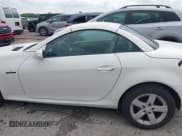 ✅ 2008 Mercedes-Benz SLK 280 • VIN: WDBWK54F18F174473 • Лот: 42123501. Опубликован ранее на IAAI с пробегом 102 143 миль. Бесплатный доступ к архиву аукционных продаж из США и подробный отчёт об истории автомобиля на DreamBid. Изображение 14.