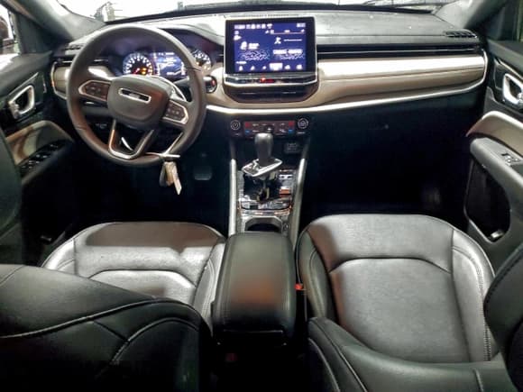 ✅ 2025 Jeep Compass Limited • VIN: 3C4NJDCN4ST521228 • Lot: 94814415. Listed on Copart with 22,302 mi. Free auction sales archive from the USA and detailed vehicle history report at DreamBid. Image 8.