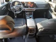 ✅ 2023 Kia Sportage EX • VIN: 5XYK33AF0PG063799 • Lot: 80508655. Wystawiony na Copart z przebiegiem 22 841 mil. Bezpłatny archiwum sprzedaży aukcyjnych z USA i szczegółowy raport historii pojazdu na DreamBid. Zdjęcie 8.