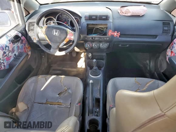 ✅ 2008 Honda Fit • VIN: JHMGD37458S055393 • Lot: 69043355. Wystawiony na Copart z przebiegiem 167 778 mil. Bezpłatny archiwum sprzedaży aukcyjnych z USA i szczegółowy raport historii pojazdu na DreamBid. Zdjęcie 8.