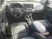 2020 Chevrolet Colorado 2WD Z71 z VIN 1GCGSDEN8L1226905, wystawiony jako Copart lot #63519215 z przebiegiem 71 209 mil mil oraz Szkoda całkowita • Salvage title. Historia ofert i sprzedaży dostępna na DreamBid. Obrazek 8.