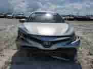 2019 Toyota Camry LE z VIN 4T1B11HKXKU193153, wystawiony jako Copart lot #66660725 z przebiegiem 130 057 mil mil oraz Szkoda całkowita • Salvage title. Historia ofert i sprzedaży dostępna na DreamBid. Obrazek 5.