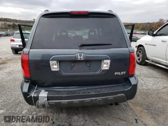 ✅ 2004 Honda Pilot EX • VIN: 2HKYF184X4H544819 • Lot: 82773965. Listed on Copart with 177,699 mi. Free auction sales archive from the USA and detailed vehicle history report at DreamBid. Image 6.