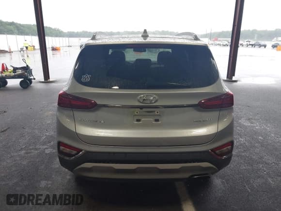 ✅ 2020 Hyundai Santa Fe Limited • VIN: 5NMS5CAA1LH200330 • Лот: 42630133. Опубликован ранее на IAAI с пробегом 90 016 миль. Бесплатный доступ к архиву аукционных продаж из США и подробный отчёт об истории автомобиля на DreamBid. Изображение 17.