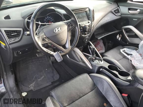 2016 Hyundai Veloster Turbo z VIN KMHTC6AE5GU294186, wystawiony jako Copart lot #72342574 z przebiegiem 121 630 mil mil oraz Szkoda całkowita • Salvage title. Historia ofert i sprzedaży dostępna na DreamBid. Obrazek 8.