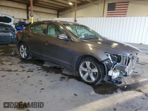 ✅ 2013 Acura ILX Premium • VIN: 19VDE1F58DE001995 • Lot: 86249235. Listed on Copart with 73,845 mi. Free auction sales archive from the USA and detailed vehicle history report at DreamBid. Image 4.