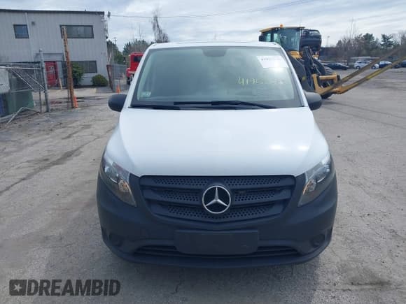 ✅ 2020 Mercedes-Benz Metris Cargo • VIN: W1YV0BEY5L3762528 • Lot: 41952568. Wystawiony na IAAI z przebiegiem 43 530 mil. Bezpłatny archiwum sprzedaży aukcyjnych z USA i szczegółowy raport historii pojazdu na DreamBid. Zdjęcie 11.
