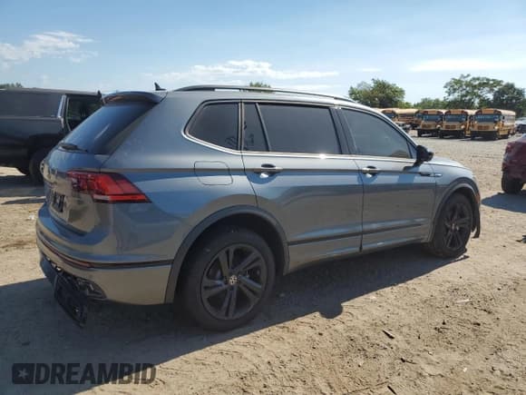 ✅ 2024 Volkswagen Tiguan SE R-Line Black • VIN: 3VVCB7AX7RM229539 • Lot: 68516765. Wystawiony na Copart z przebiegiem 3 242 mil. Bezpłatny archiwum sprzedaży aukcyjnych z USA i szczegółowy raport historii pojazdu na DreamBid. Zdjęcie 3.