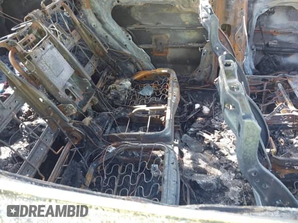 2013 Hyundai Santa Fe Sport z VIN 5XYZU3LA3DG080346, wystawiony jako IAAI lot #42392145 z przebiegiem Nie podano mil oraz . Historia ofert i sprzedaży dostępna na DreamBid. Obrazek 8.