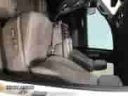 2019 Chevrolet Silverado 1500 LT z VIN 1GCUYDED9KZ350268, wystawiony jako IAAI lot #42480028 z przebiegiem 75 317 mil mil oraz . Historia ofert i sprzedaży dostępna na DreamBid. Obrazek 1.