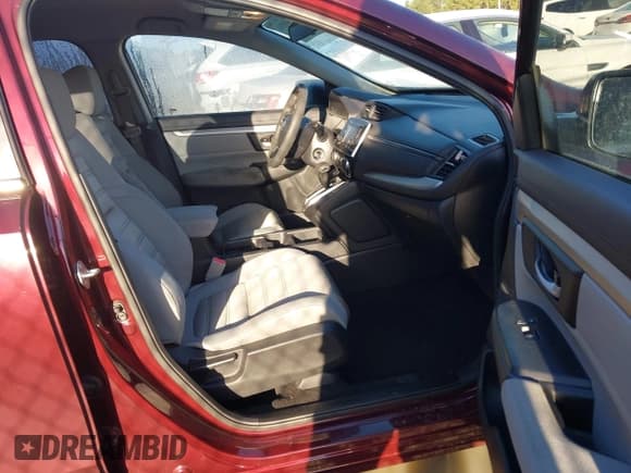 ✅ 2018 Honda CR-V LX • VIN: 2HKRW5H31JH409808 • Лот: 43400344. Опубликован ранее на IAAI с пробегом 97 173 миль. Бесплатный доступ к архиву аукционных продаж из США и подробный отчёт об истории автомобиля на DreamBid. Изображение 5.