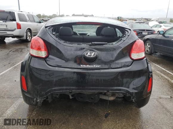 ✅ 2013 Hyundai Veloster w/Gray Int • VIN: KMHTC6AD7DU111292 • Lot: 72960784. Wystawiony na Copart z przebiegiem Nie podano. Bezpłatny archiwum sprzedaży aukcyjnych z USA i szczegółowy raport historii pojazdu na DreamBid. Zdjęcie 6.