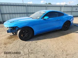 ✅ 2017 Ford Mustang V6 • VIN: 1FA6P8AM2H5208374 • Lot: 70485905. Listed on Copart with 156,763 mi. Free auction sales archive from the USA and detailed vehicle history report at DreamBid. Image 1.