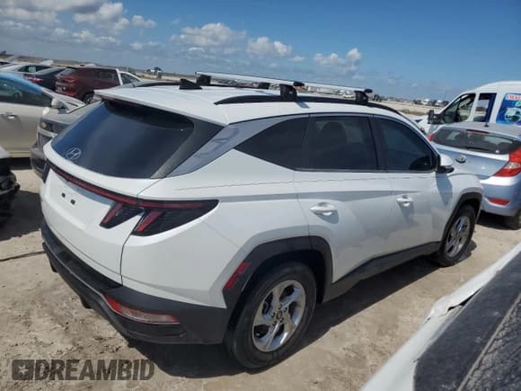 ✅ 2022 Hyundai Tucson SEL • VIN: 5NMJB3AE4NH074622 • Lot: 74069964. Wystawiony na Copart z przebiegiem 16 318 mil. Bezpłatny archiwum sprzedaży aukcyjnych z USA i szczegółowy raport historii pojazdu na DreamBid. Zdjęcie 3.