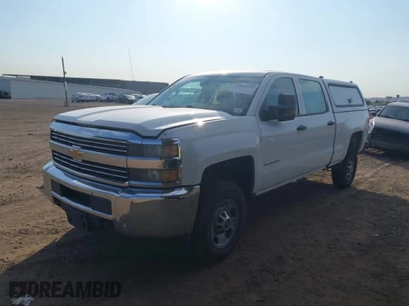 ✅ 2016 Chevrolet Silverado 2500HD Work Truck • VIN: 1GC1CUEG2GF164883 • Лот: 43046313. Опубликован ранее на IAAI с пробегом 267 082 миль. Бесплатный доступ к архиву аукционных продаж из США и подробный отчёт об истории автомобиля на DreamBid. Изображение 2.