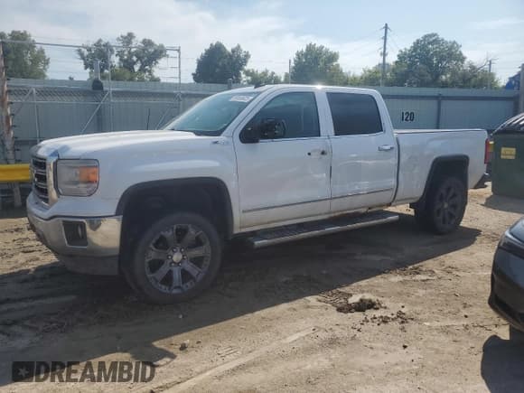✅ 2014 GMC Sierra 1500 SLT • VIN: 3GTU2VEC5EG102411 • Lot: 80066625. Listed on Copart with 202,210 mi. Free auction sales archive from the USA and detailed vehicle history report at DreamBid. Image 1.