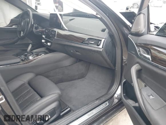 ✅ 2021 BMW 5 Series 540i xDrive • VIN: WBA73BJ02MWX30802 • Lot: 41195593. Listed on IAAI with 42,401 mi. Free auction sales archive from the USA and detailed vehicle history report at DreamBid. Image 5.